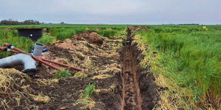 24-instalacion-de-tuberia-para-riego-750x375