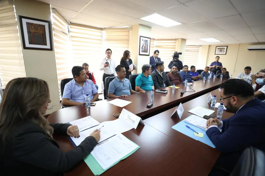 6c688-f7eb145f-597f-4d34-964e-4fa1649a3294