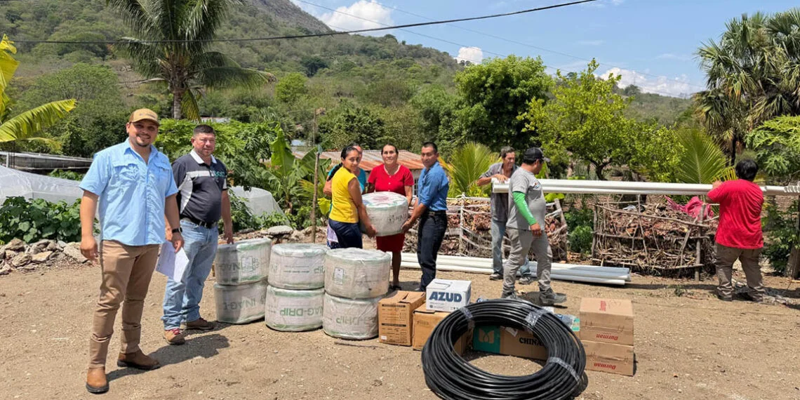 Rehabilitacion-de-sistema-de-riego-permitira-aumentar-la-produccion1-1140x570